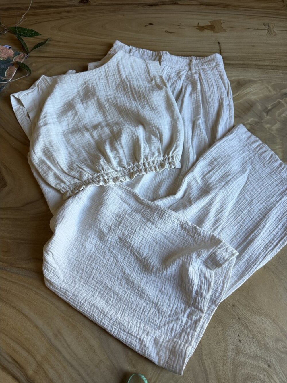 A New Day Cream Crinkle Gauze Wide Leg Pants 2 and Crop Top XS Set